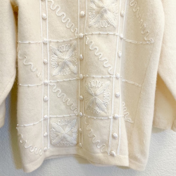 BAGUTTI Lambswool Cardigan - Picture 7 of 9